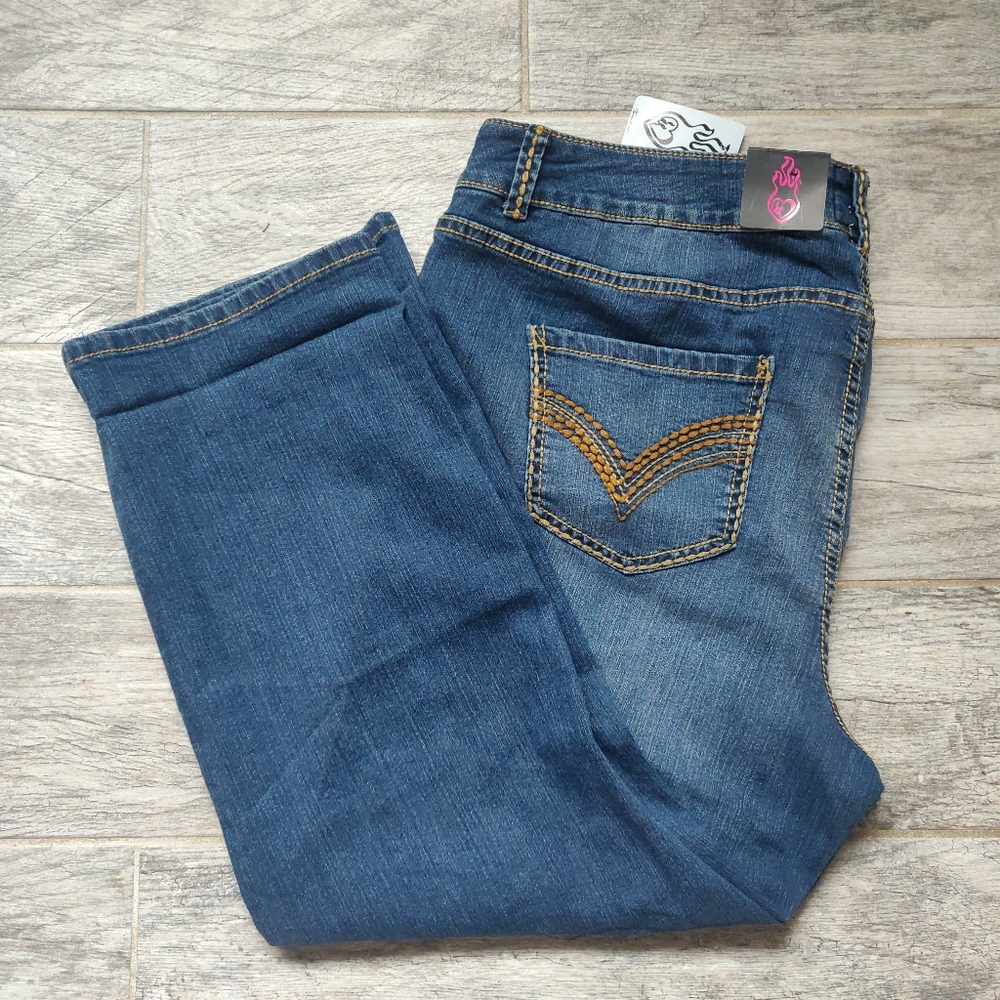 Torrid Jegging Crop size 22 Blue Jeans Stretch Ankle Crop Medium Wash Stitched